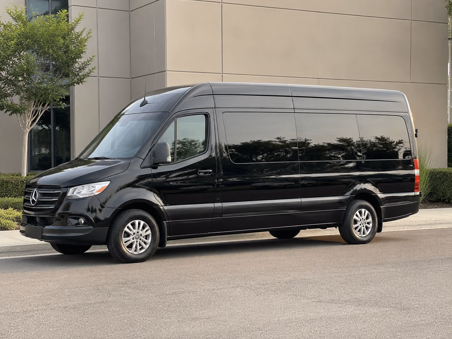 find and book transportation for your next airport transfer 2