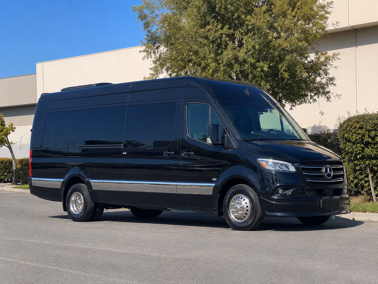 find and book transportation for your next concert or music festival 3