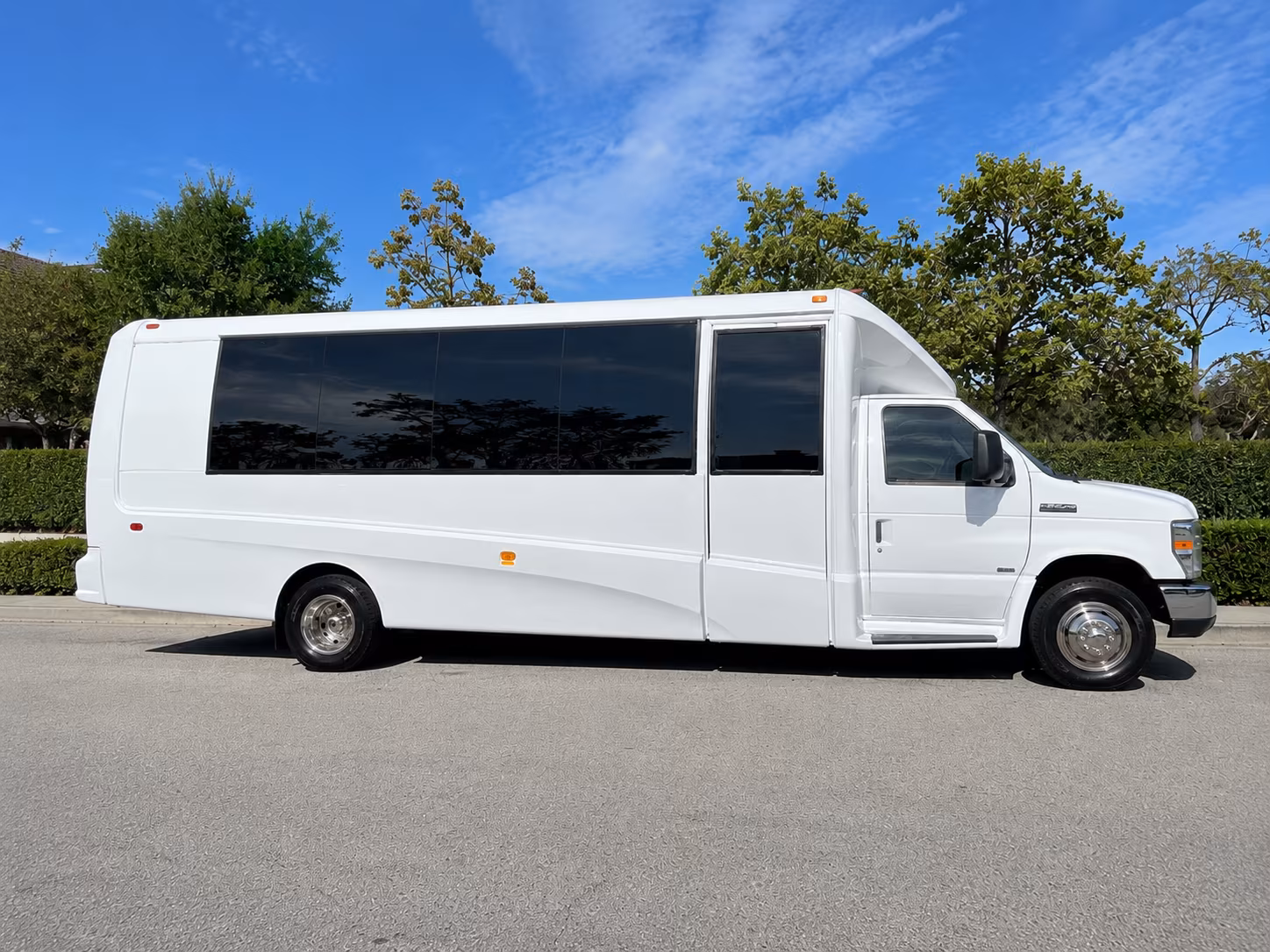 find and book transportation for your next convention or trade show 4