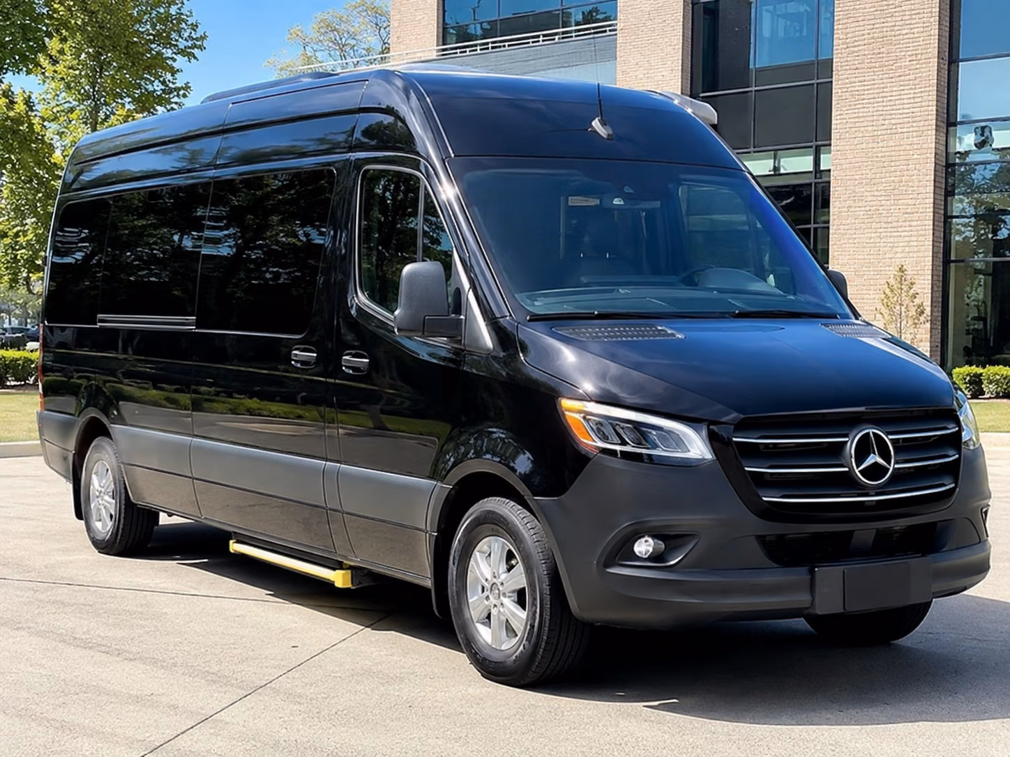 find and book transportation for your next corporate event 4