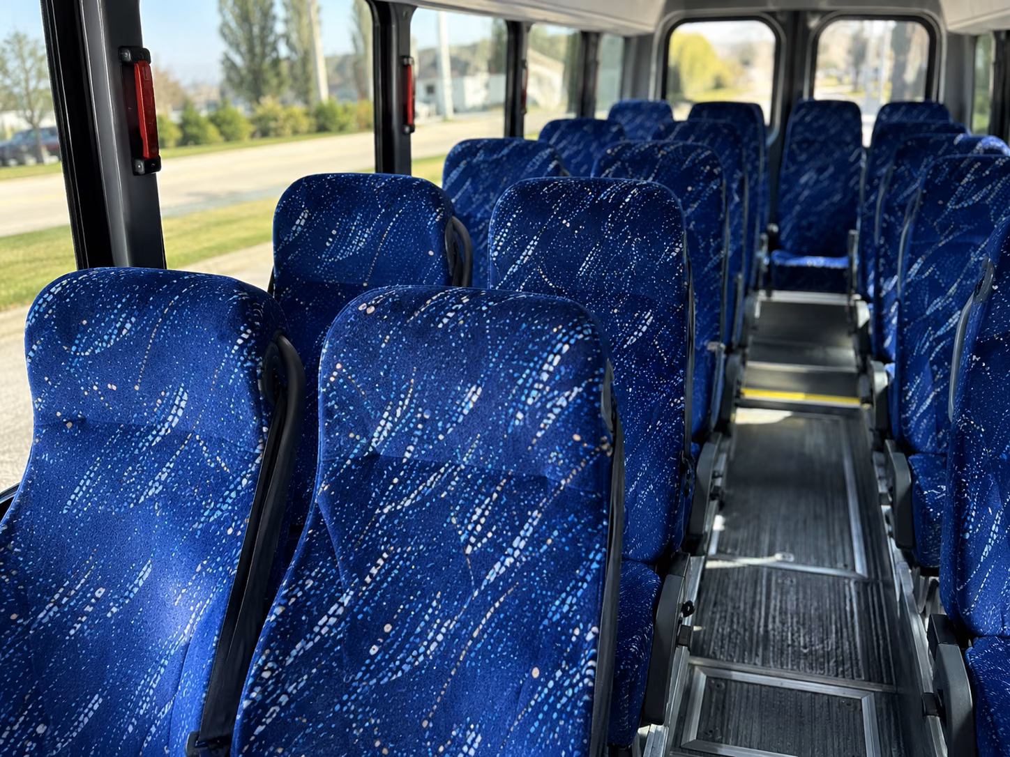 minibuses and charter buses for arizona diamondbacks games at chase field