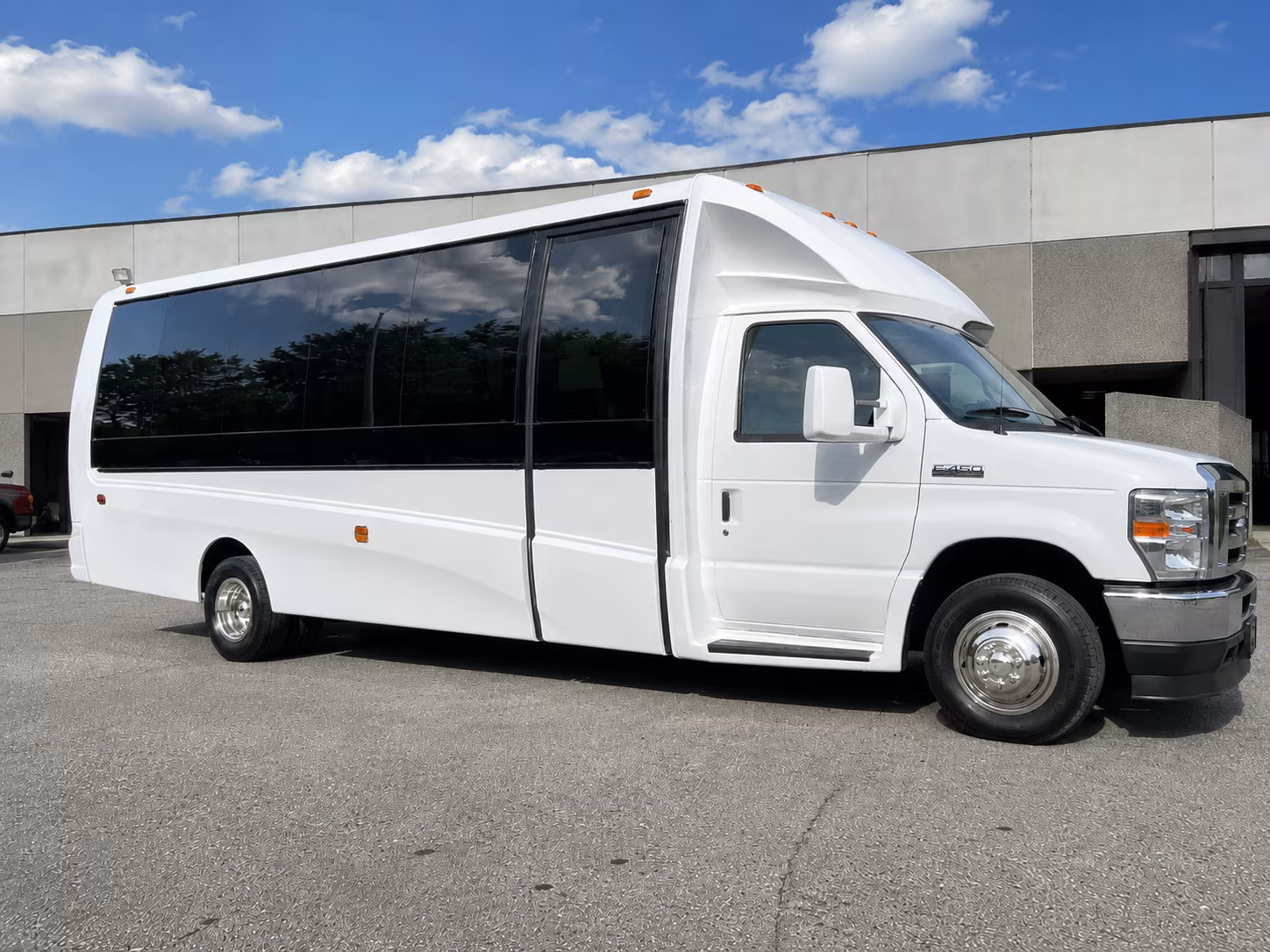 minibuses and sprinter vans for peoria executive and sales team travel