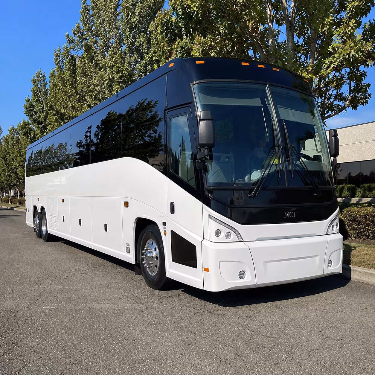 peoria 50 passenger charter bus