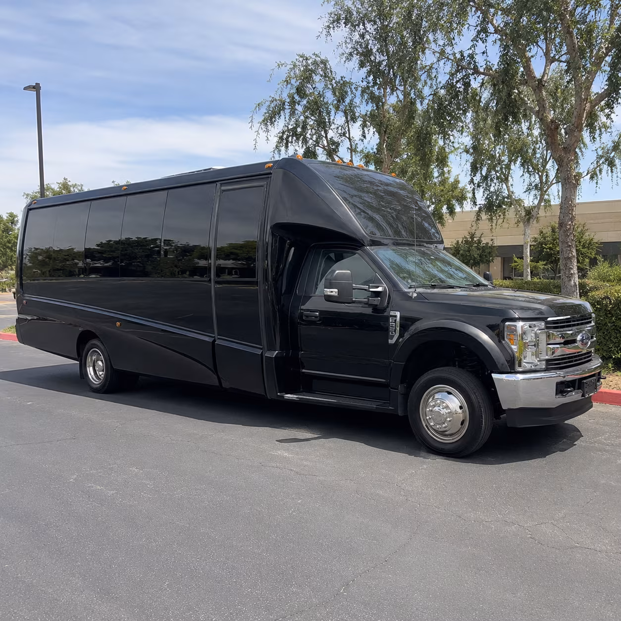 peoria p83 entertainment district party bus rental