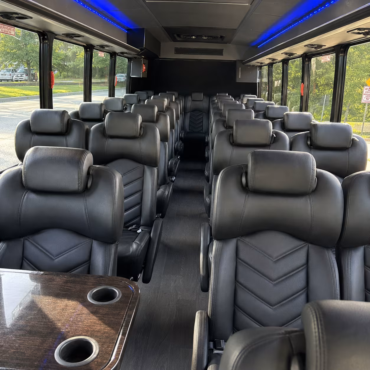 rent a minibus in peoria for smaller prom groups