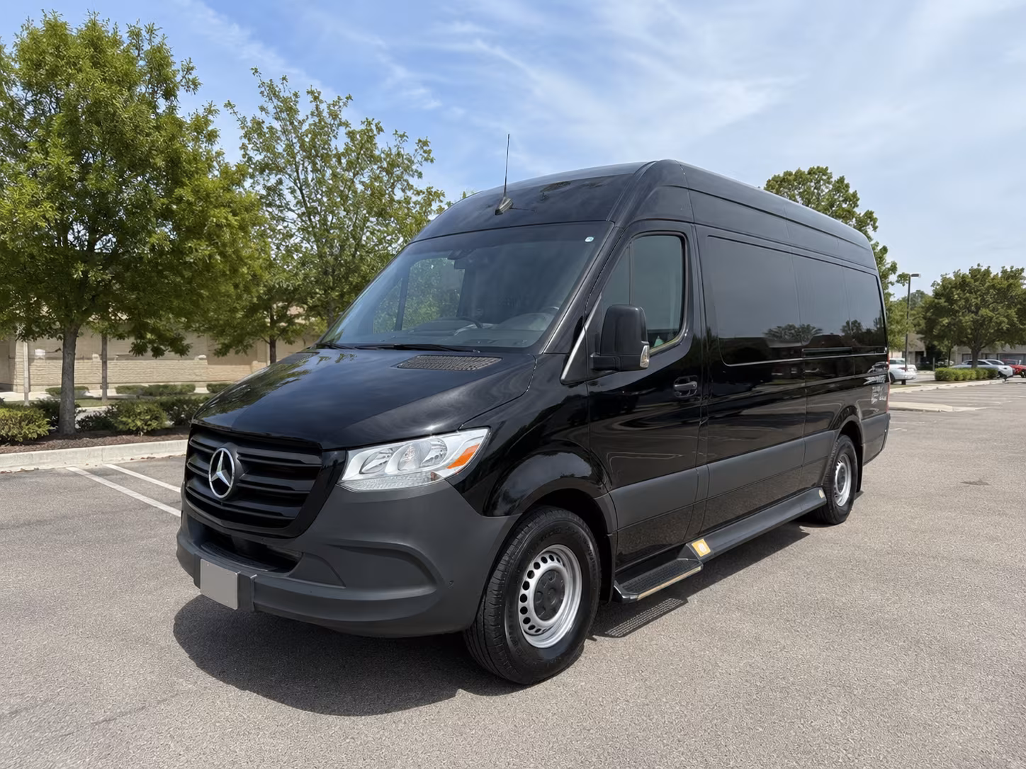 sprinter vans and minibuses for small convention groups in peoria